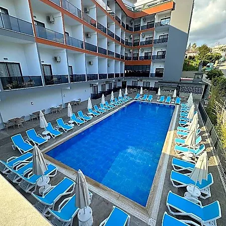 Golden Rock - 16 Adults Only Hotel Side